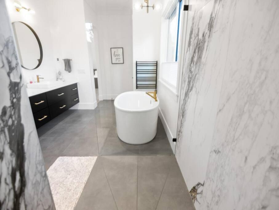 The Fernridge Estate: 5Bd Family Retreat! Villa Langley Exteriör bild
